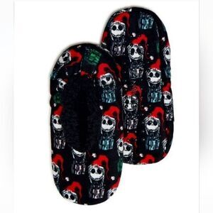 Nwt Disney the Nightmare Before Christmas fuzzy slipper socks